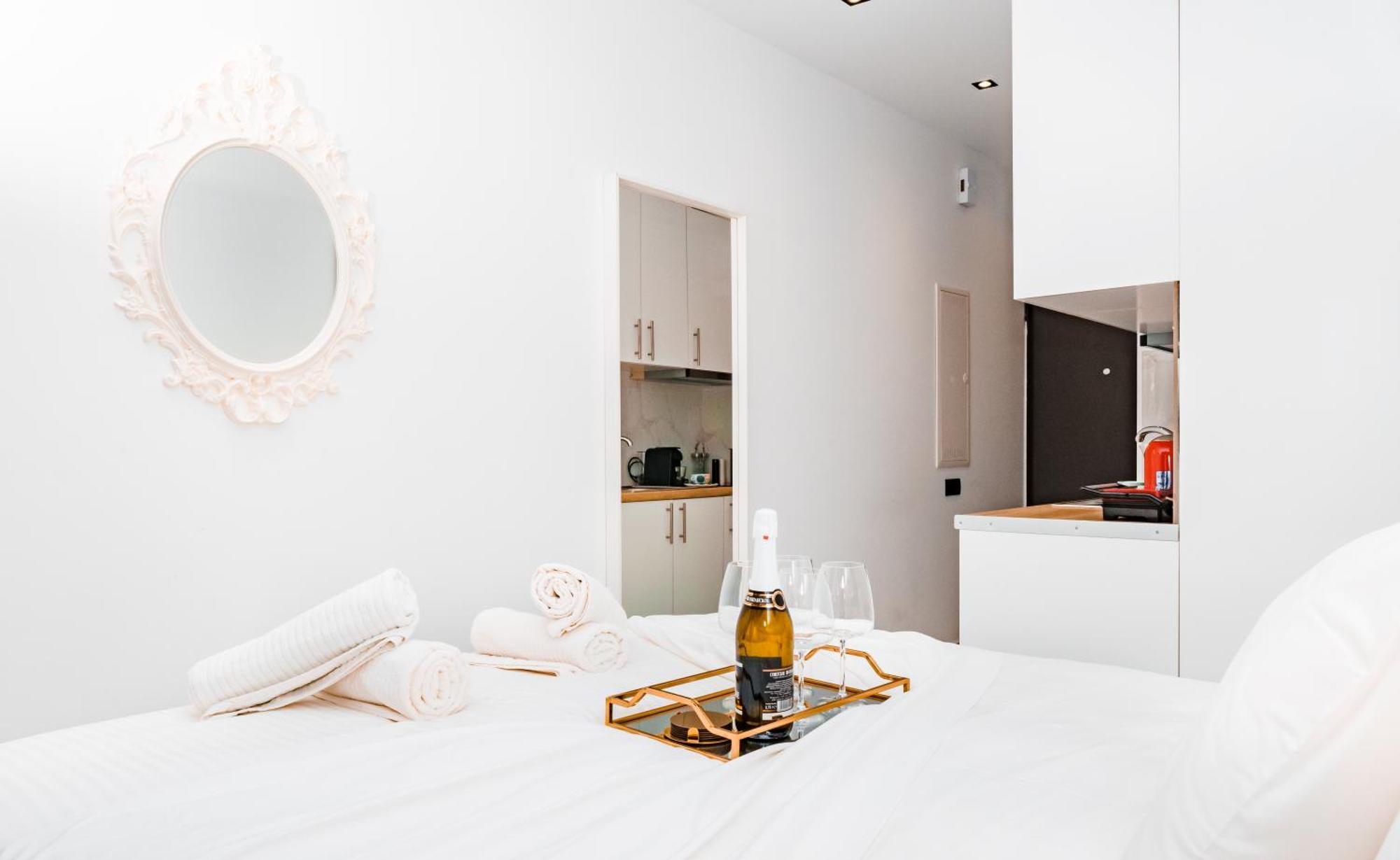 Kallithea Diamond Suite Buitenkant foto